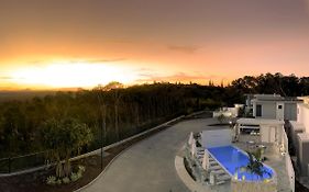 Essence Peregian Beach Resort - Saltbush 5 Bedroom Luxury Home